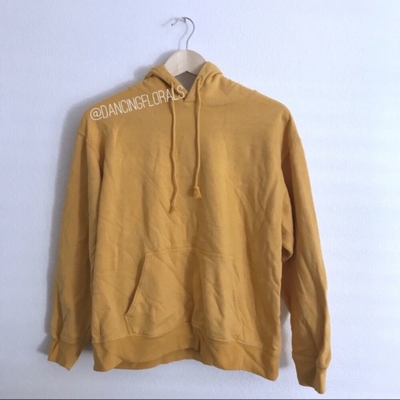 Brandy Melville Sweaters - Brandy Melville Christy mustard yellow hoodie